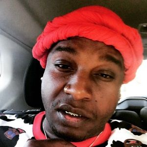 Meet your Posher, Dominique